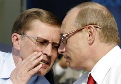 Russie: dans la course au Kremlin, Ivanov sur le point d'être promu